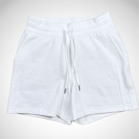 Lululemon Scuba High-Rise Short 5" White size 6 - Picture 2 of 7